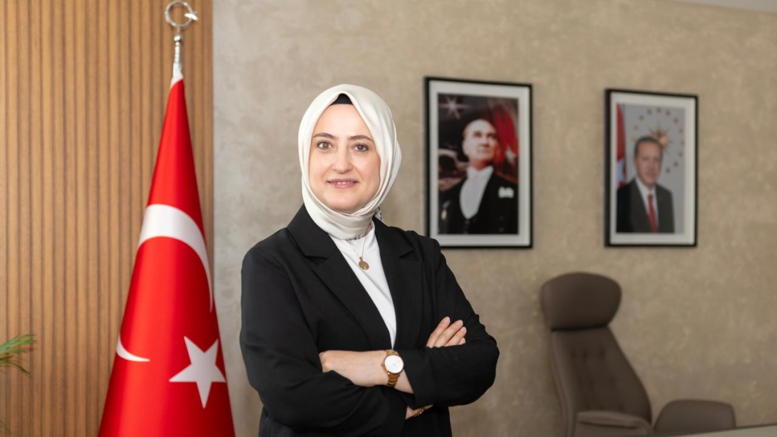 İLÇE MİLLÎ EĞİTİM MÜDÜRÜMÜZ ZELİHA YILDIZ'IN 29 EKİM CUMHURİYET BAYRAMI MESAJI